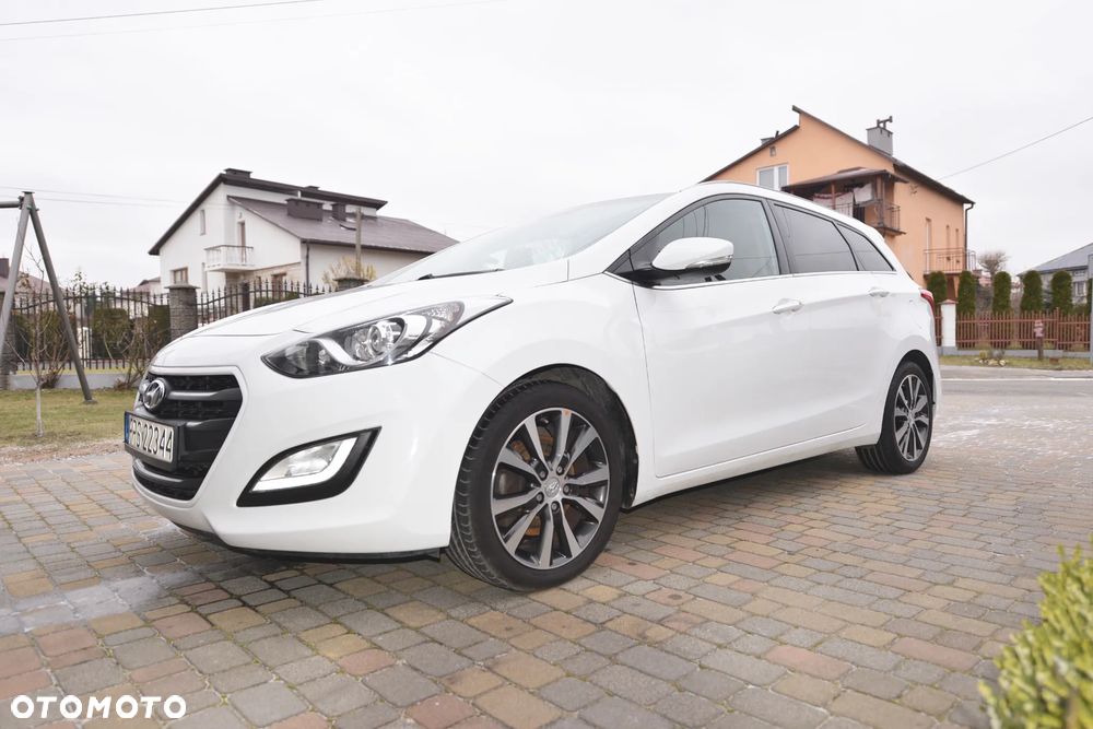 Hyundai i30 1.6 CRDI DCT Premium - 1
