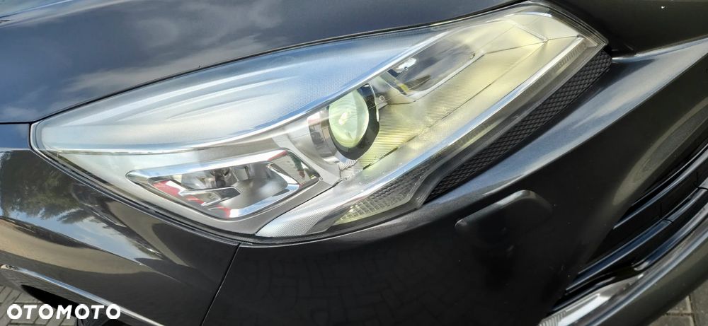 Ford Kuga 1.5 EcoBoost 2x4 Titanium - 25