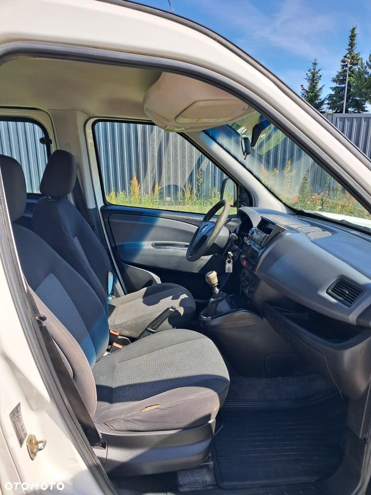 Fiat Doblo 1.4 16V Dynamic - 10