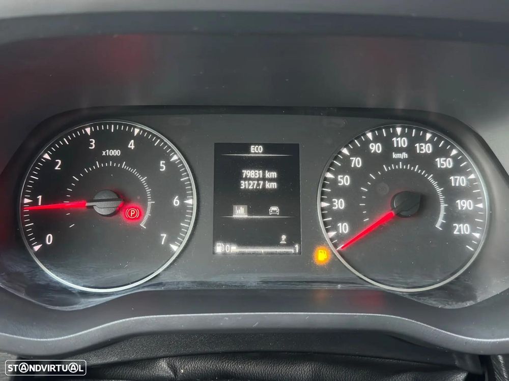 Renault Trafic 2.0 Blue dCi L2 Grand SpaceClass — fotografia 14