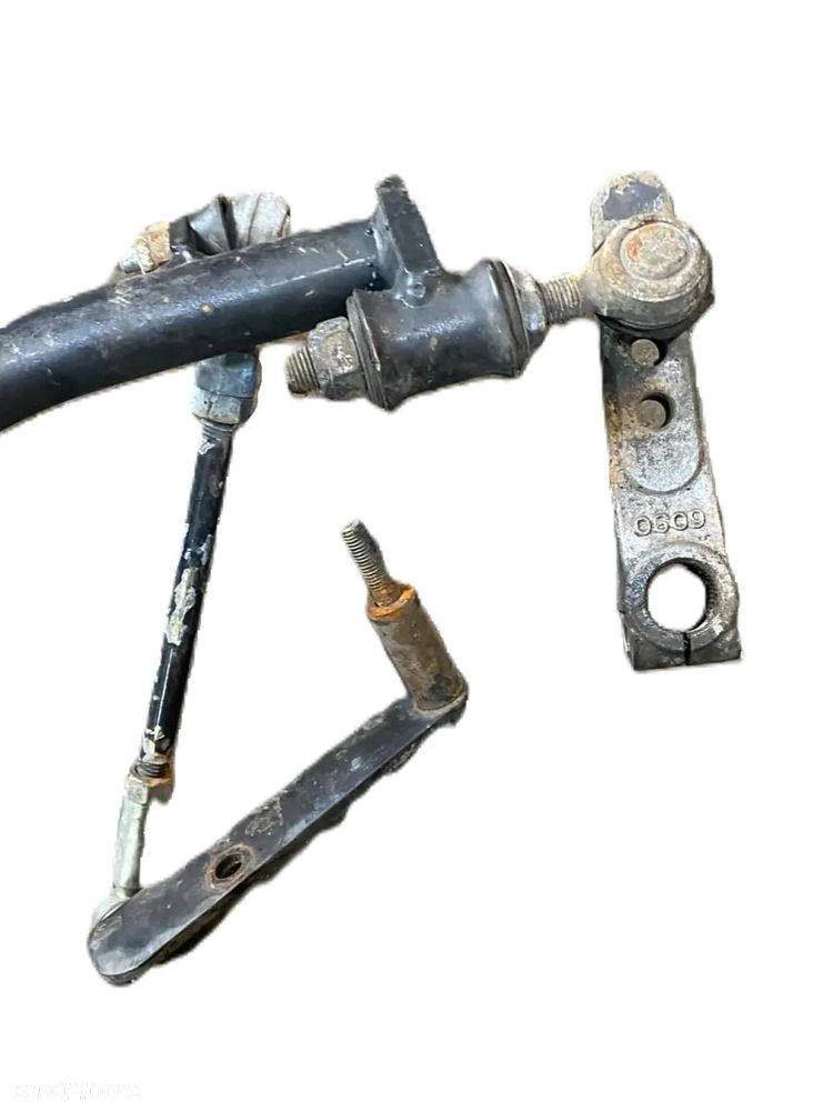 LEWAREK ZMIANY BIEGÓW DRĄŻEK WYBIERAK SKRZYNI BIEGÓW MAN L2000 - 6