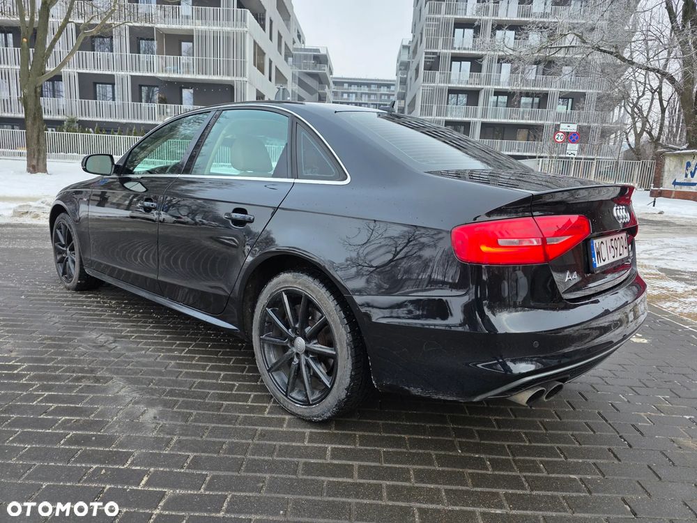 Audi A4 Limousine - 28