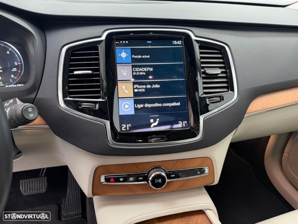 Volvo XC 90 2.0 B5 Momentum Plus AWD - 17