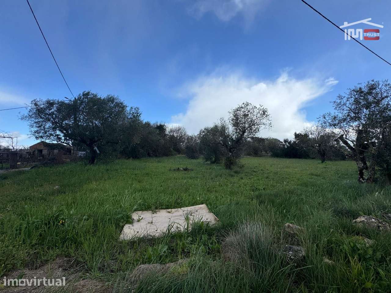 TERRENO PLANO PARA CONSTRUÇÃO COM 1 .011 m² PROXIMO DE OURÉM - Grande imagem: 4/11