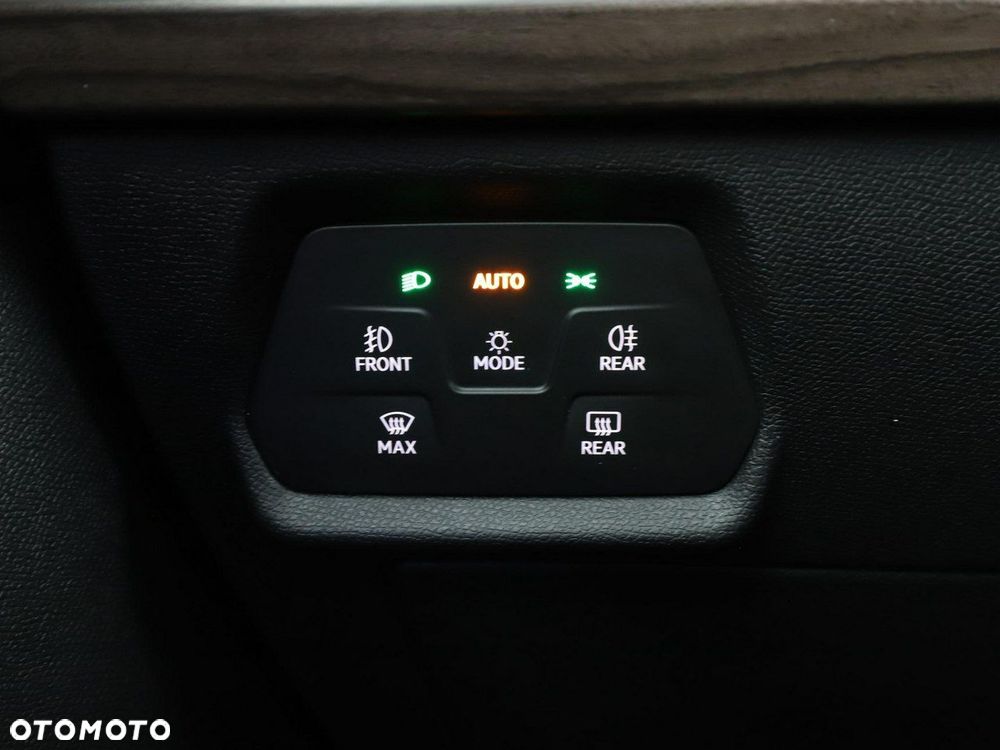 Seat Leon 1.5 eTSI ACT OPF DSG Xcellence - 35