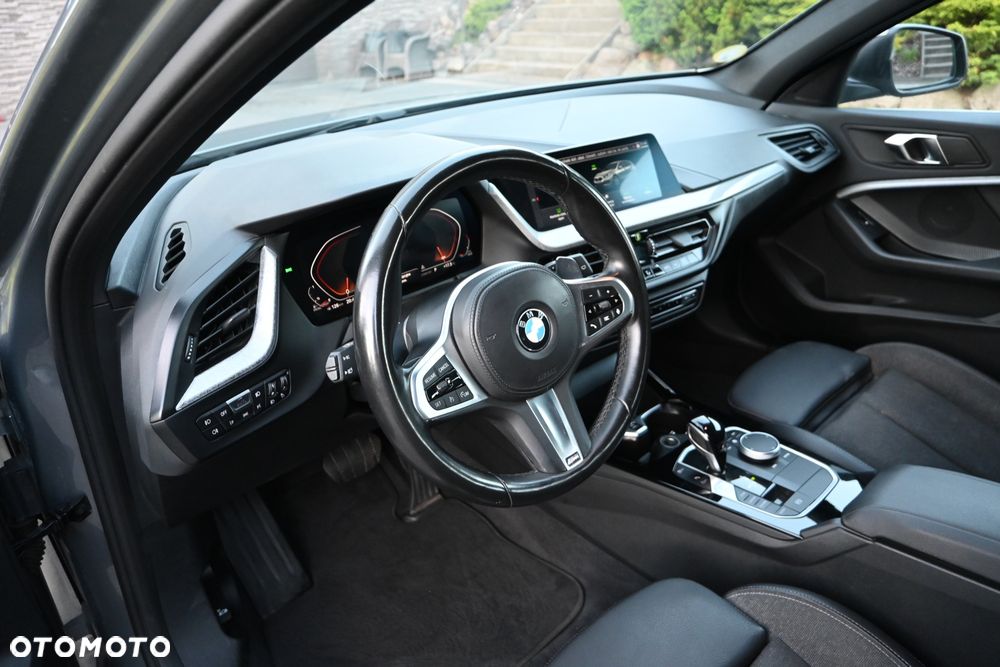 BMW Seria 1 118d Business Edition sport - 24