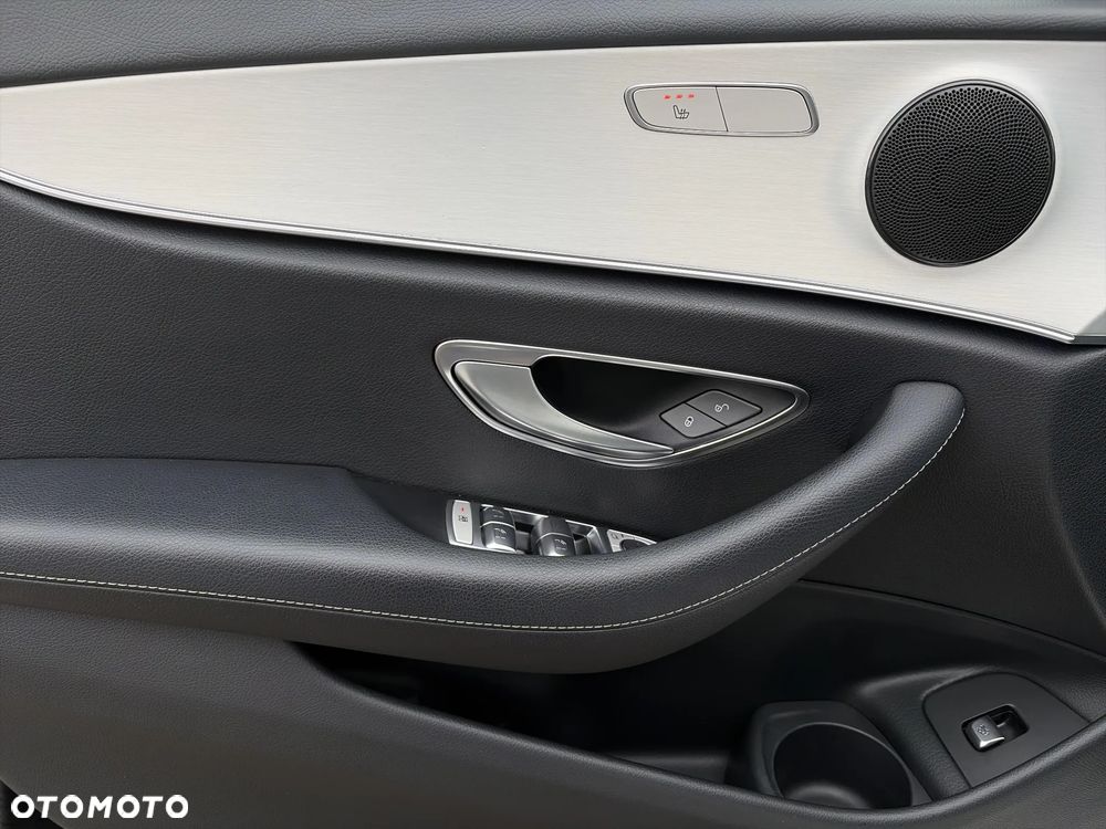 Mercedes-Benz Klasa E 220 d 4-Matic AMG - 9