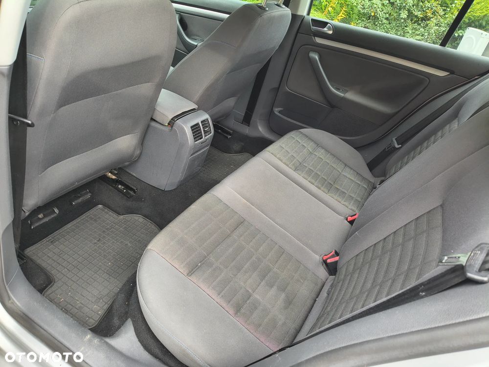 Volkswagen Golf 1.9 TDI Trendline - 6