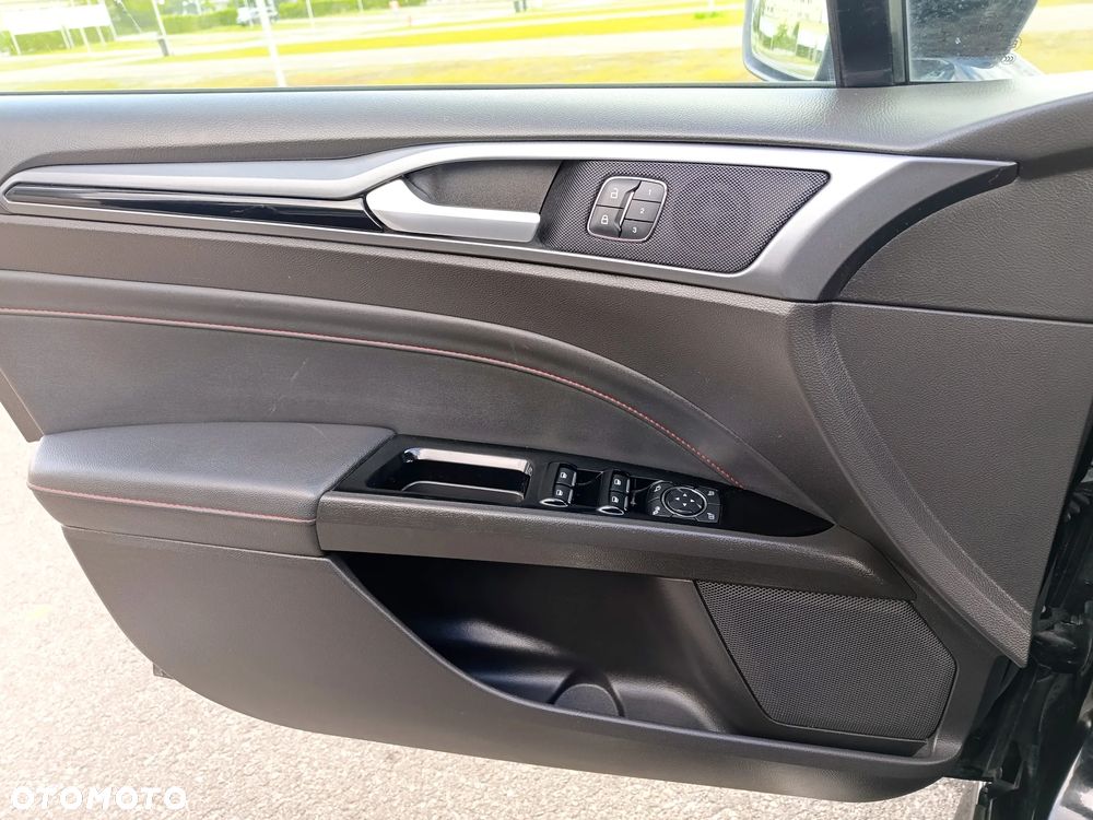 Ford Mondeo - 10
