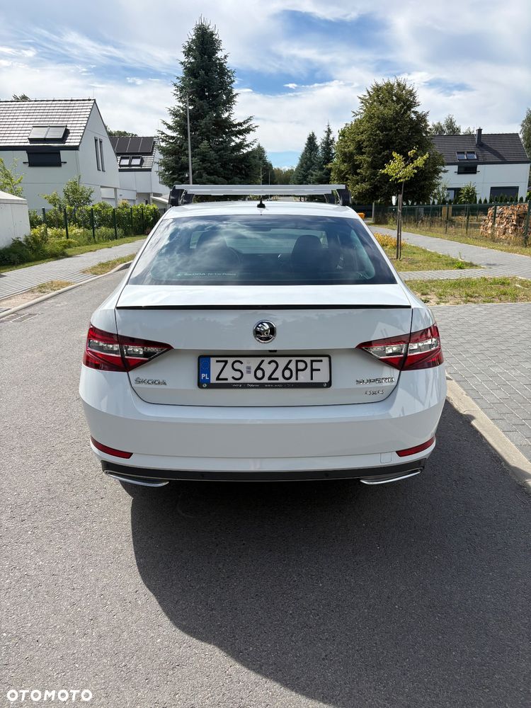 Skoda Superb 2.0 TDI 4x4 Sportline DSG - 5