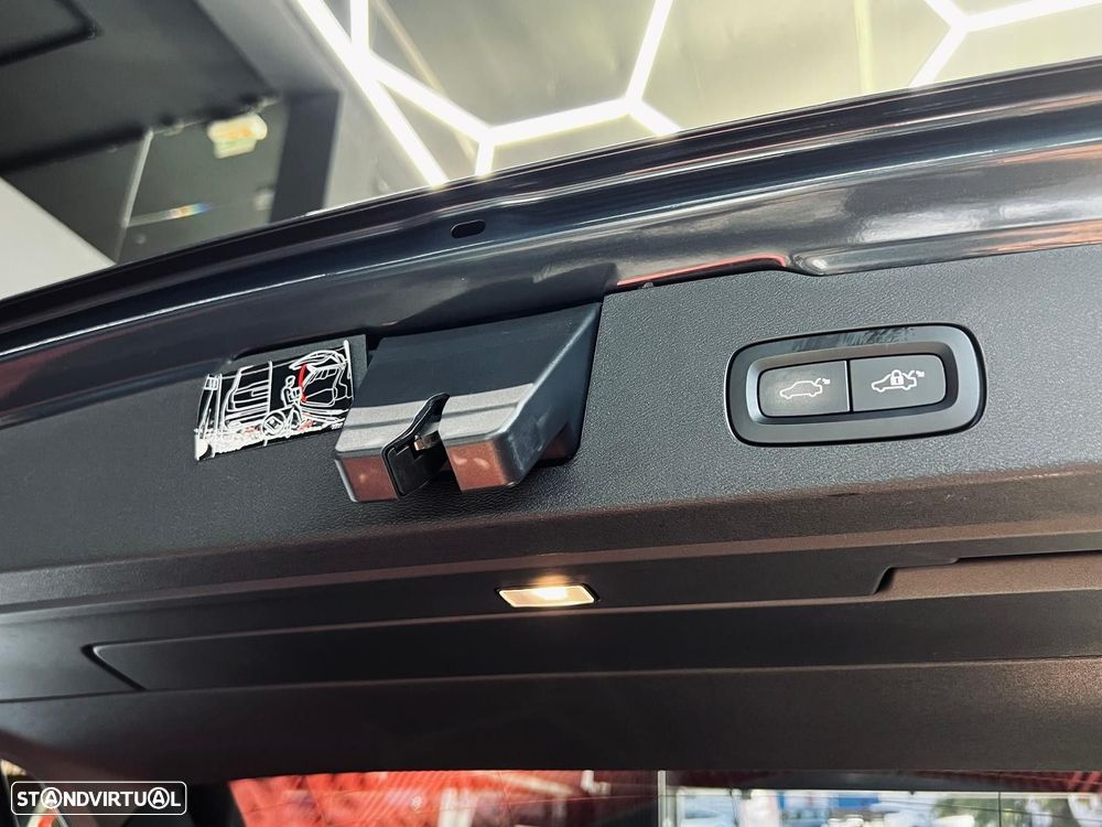 Volvo V60 2.0 D3 Inscription Geartronic - 51