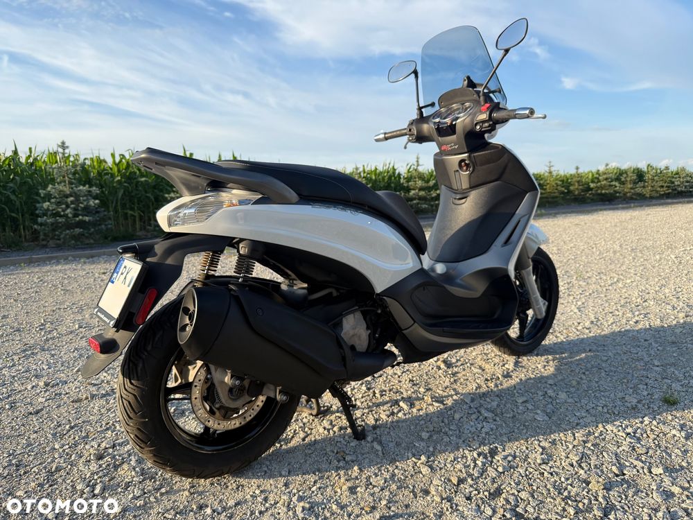 Piaggio Beverly - 10