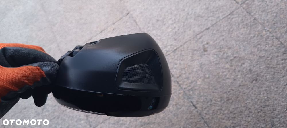 TRIUMPH TRIDENT 660 LAMPA PRZÓD REFLEKTOR - 6