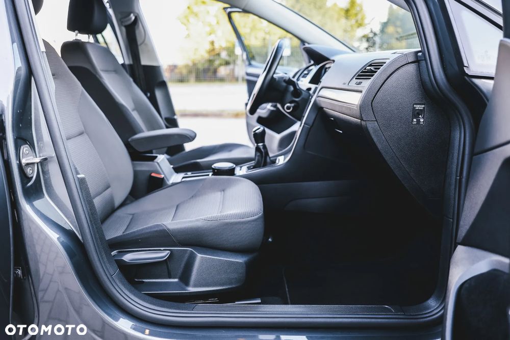 Volkswagen Golf 1.4 TSI BMT Comfortline - 30