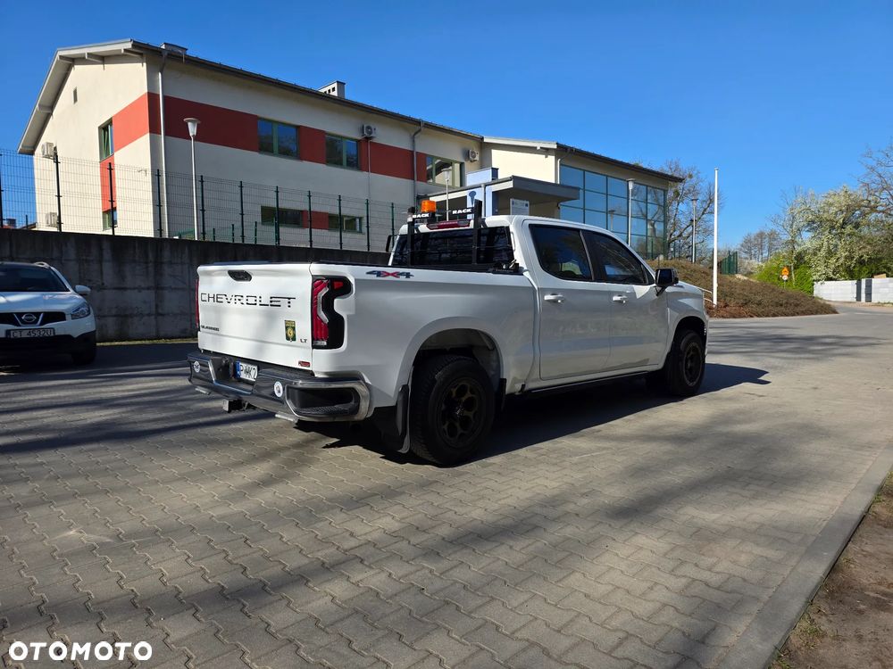 Chevrolet Silverado - 6