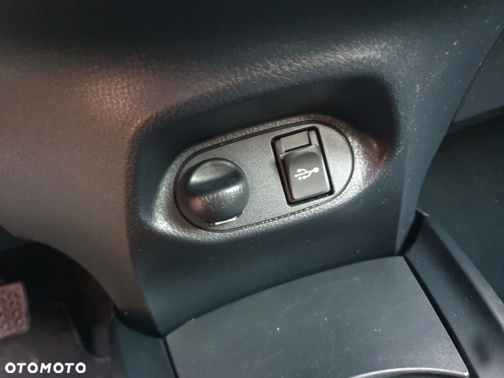 Toyota Yaris - 19