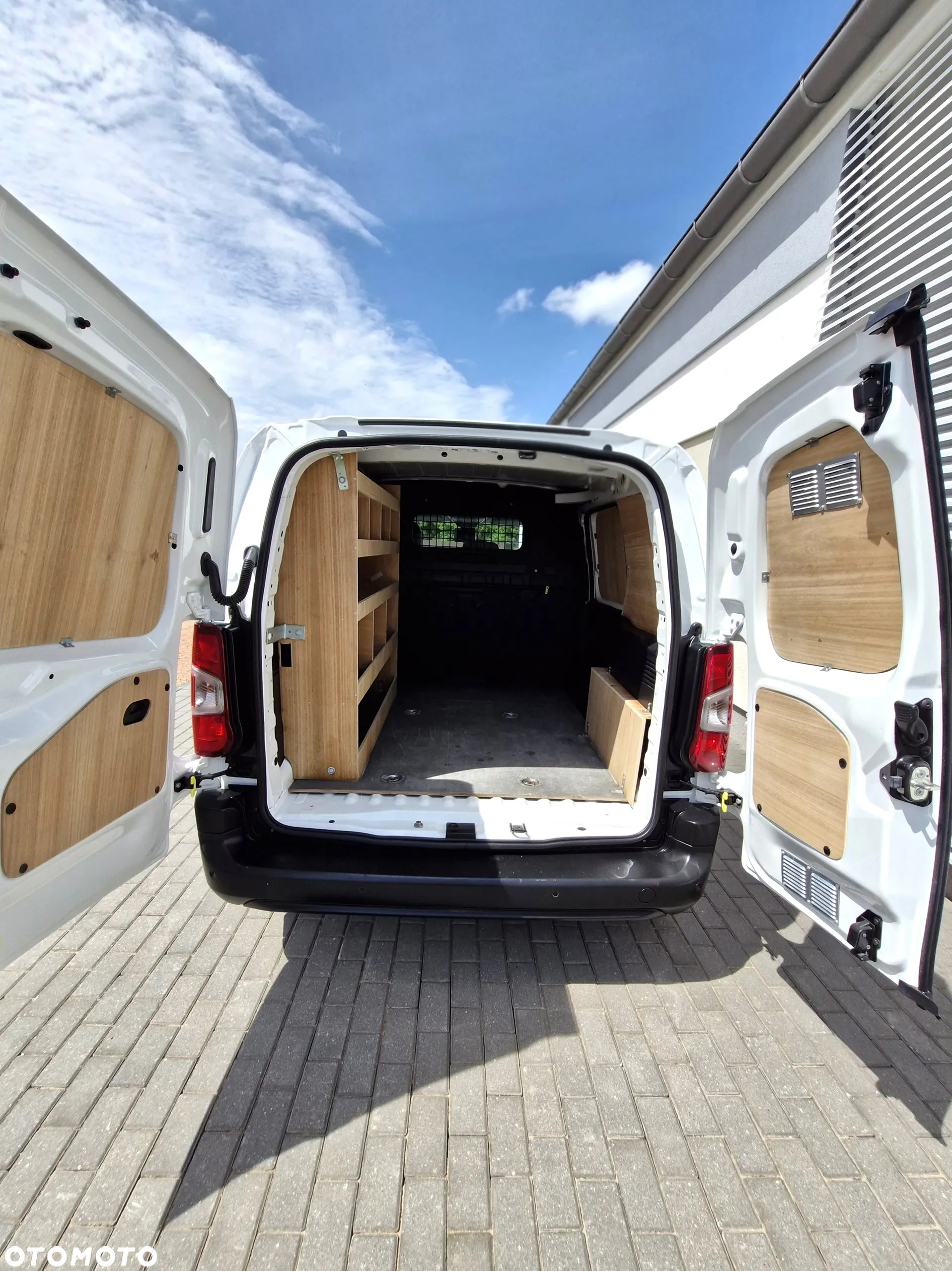 Citroën Berlingo, Nawigacja, klima, tempomat, czujniki - 9