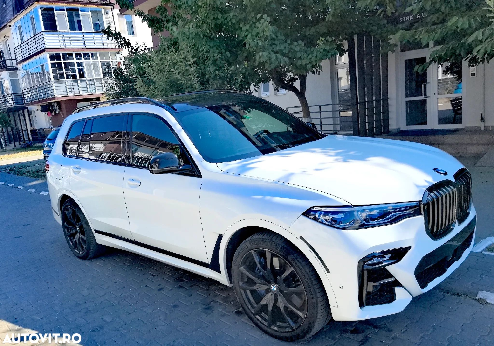 BMW X7 M50i - 1