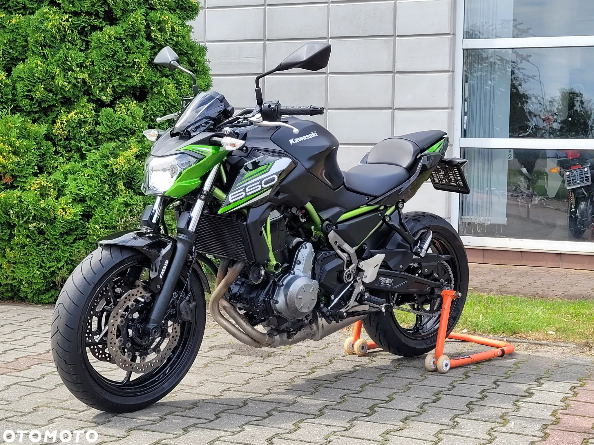 Kawasaki Z 650 - 25