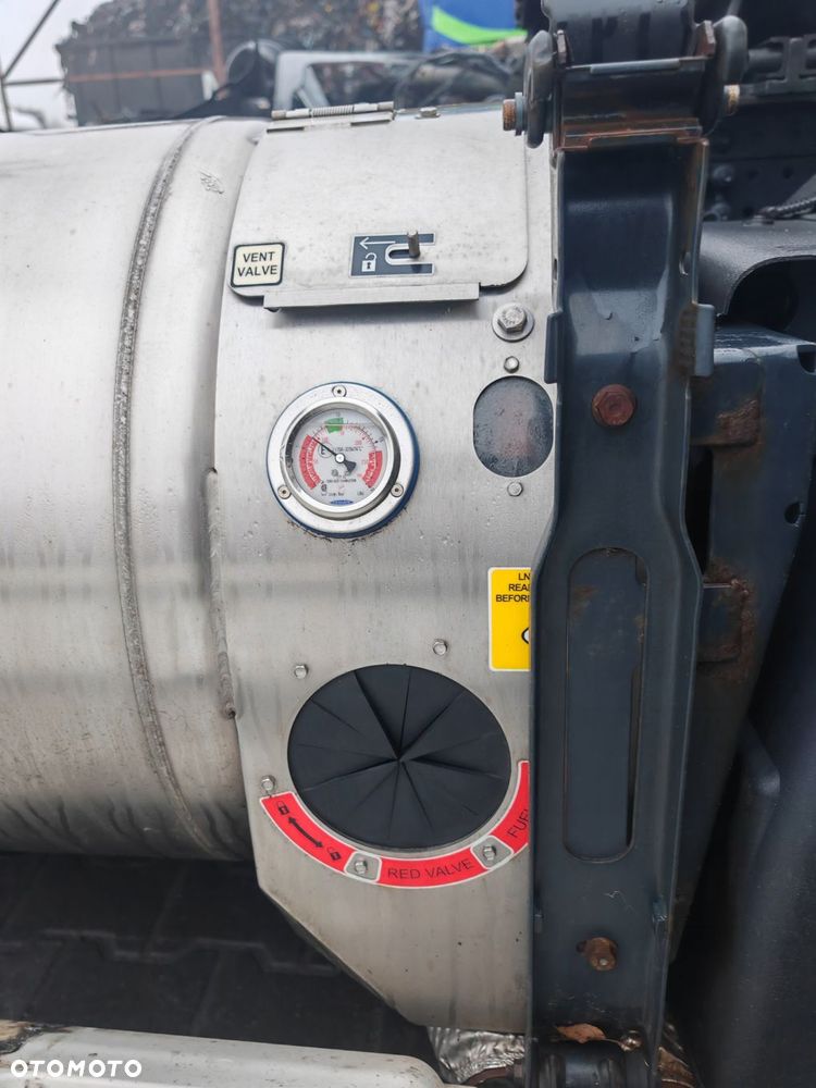 LEWY ZBIORNIK LNG GAZU ZIEMNEGO CHART 598L IVECO S WAY 2020 5802695663 - 5