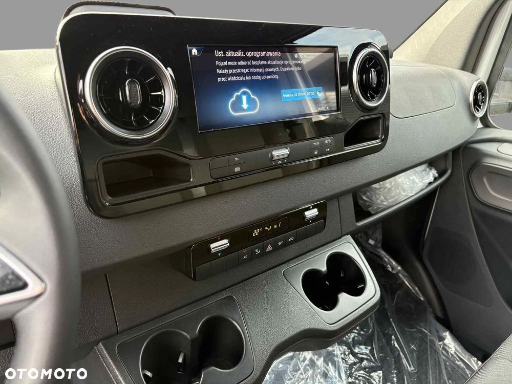 Mercedes-Benz Sprinter - 5