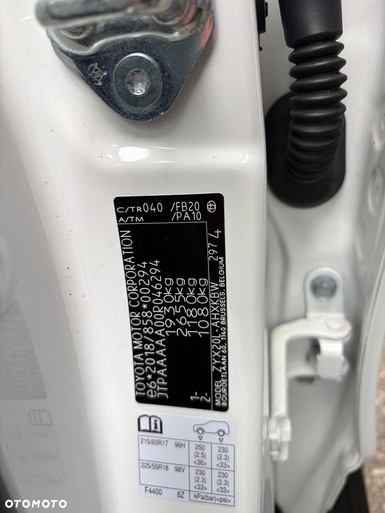 Toyota C-HR - 31