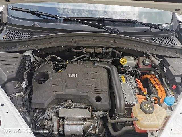 MG EHS 1.5 T-GDI Plug-in Hybrid Luxury - 30