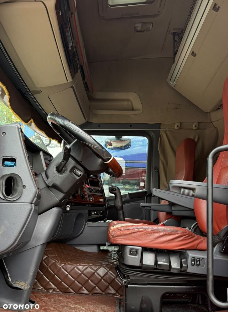Scania R420 TOPLINE 6x2 JUMBO OŚ PODNOSZONA i SKRĘTNA ALUFELGI ZABUDOWA ALUMINIOWA FIRANKA DŁ:7.80m NOWA PLANDEKA!!!! MANUAL RETARDER KLIMA 2xALUTANK SKÓRA XENONY LEDY ORUROWANIE Z HALOGENAMI EURO 5 2008r WAGA:9600kg ŁADOWNOŚĆ:16400KG ŁADNA IGŁA - 12