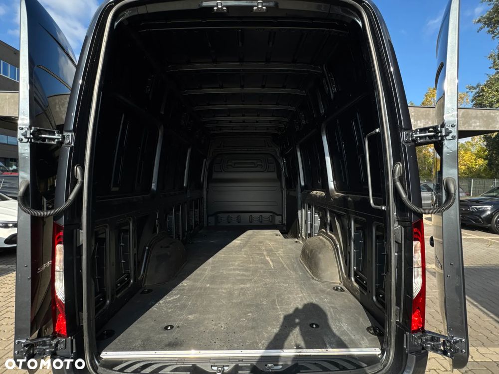 Mercedes-Benz Sprinter 319 Długi Select - 21