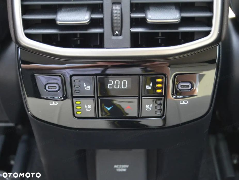 Lexus RX 350h Omotenashi - 12