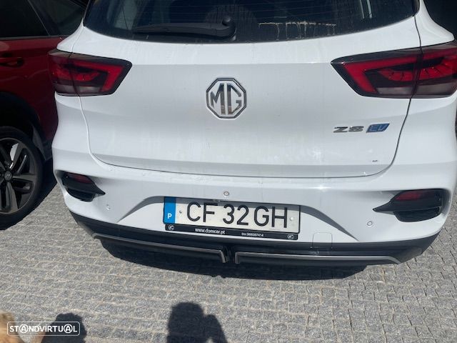 MG ZS Standard Luxury - 5