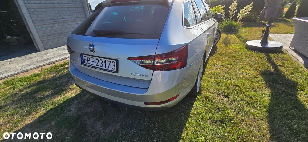 Skoda Superb 2.0 TDI 4x4 Style DSG - 6