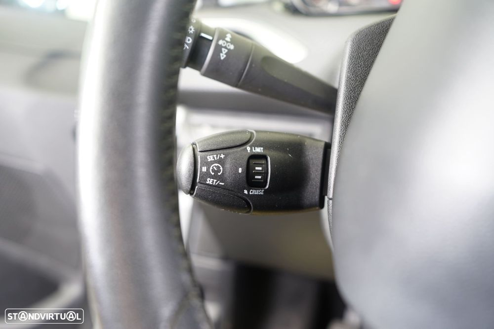 Peugeot 208 1.6 BlueHDi Active - 23