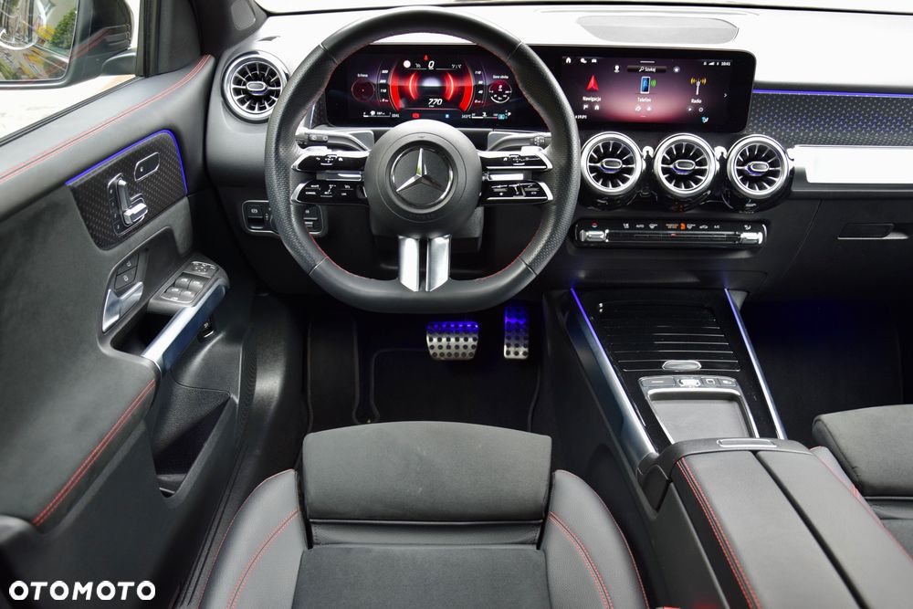 Mercedes-Benz GLB 200 d 4-Matic AMG Line 8G-DCT - 11