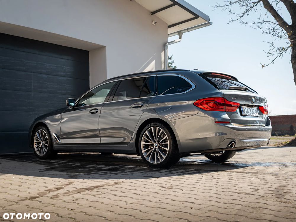 BMW Seria 5 520d Luxury Line sport - 2