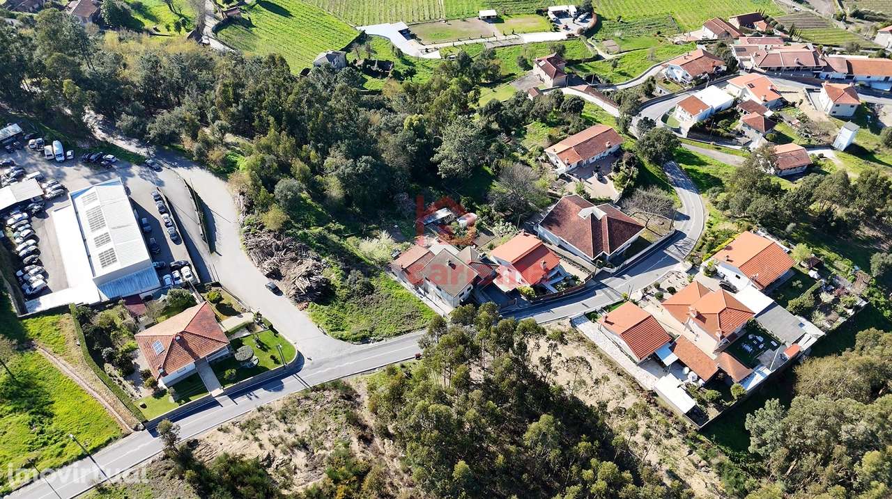 Terreno para construção com 3.400m2 em São Mamede de Negrelos, Santo T - Grande imagem: 3/4