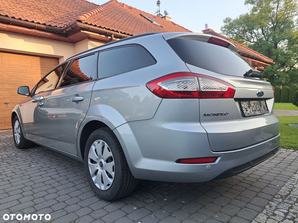 Ford Mondeo 2.0 TDCi Champions Edition - 17
