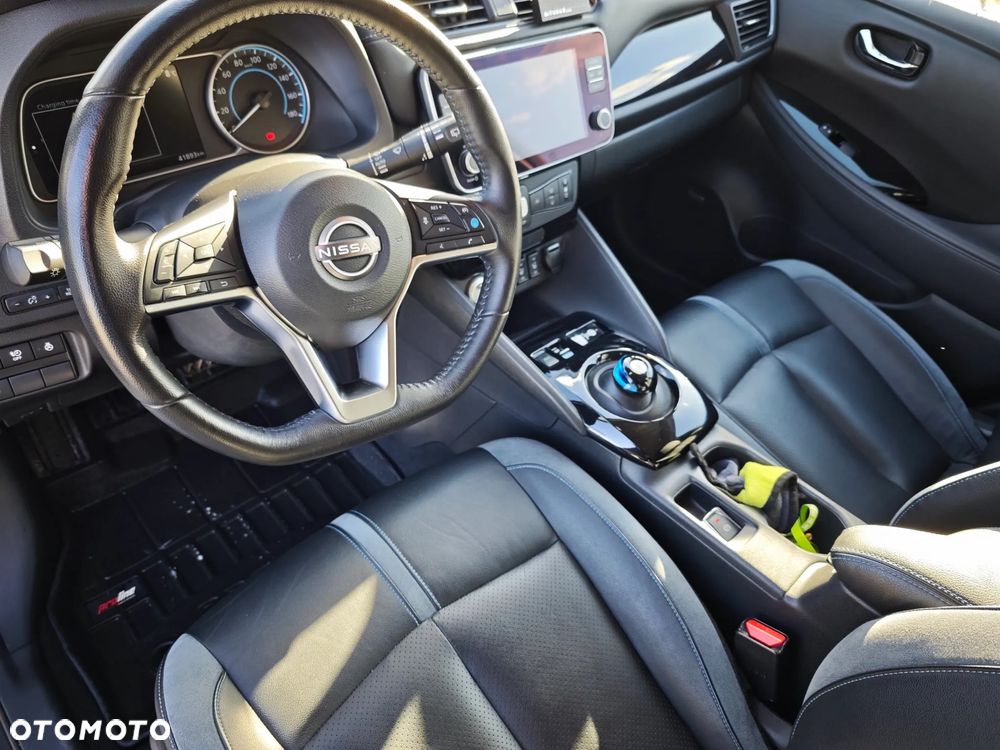 Nissan Leaf 62 kWh e+ Tekna - 18