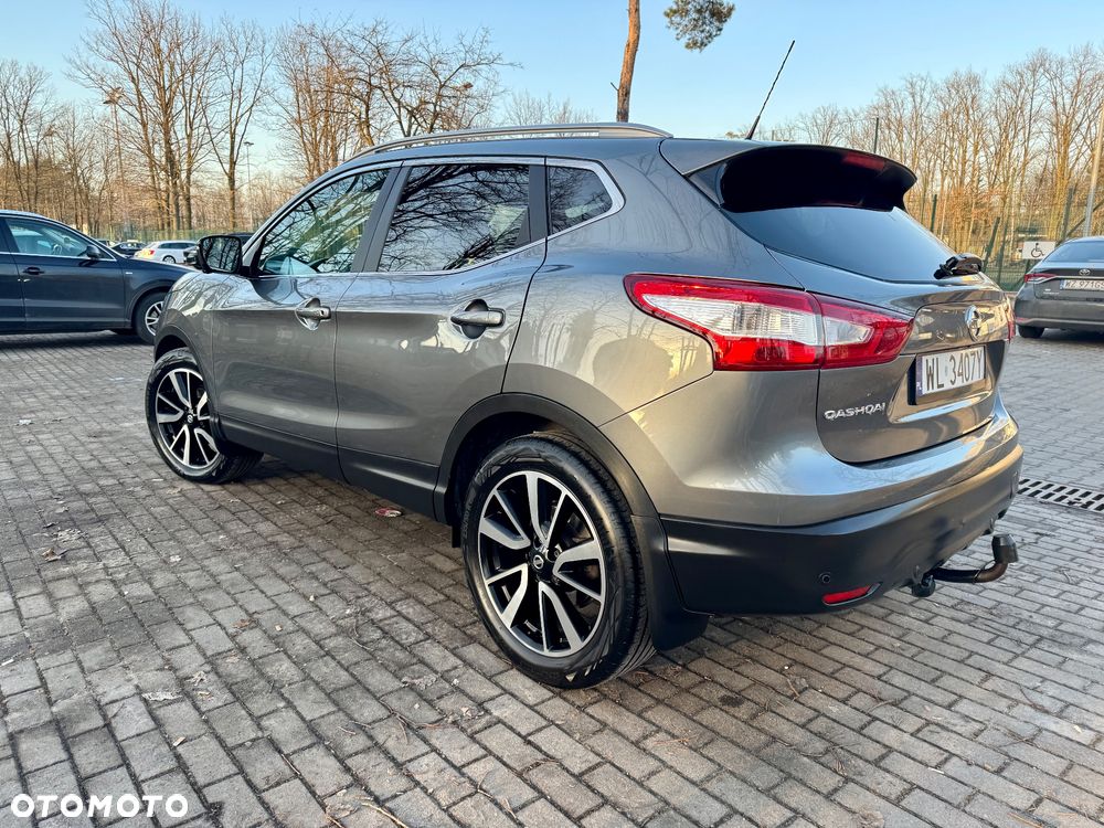 Nissan Qashqai 1.6 dCi Xtronic TEKNA+ - 1