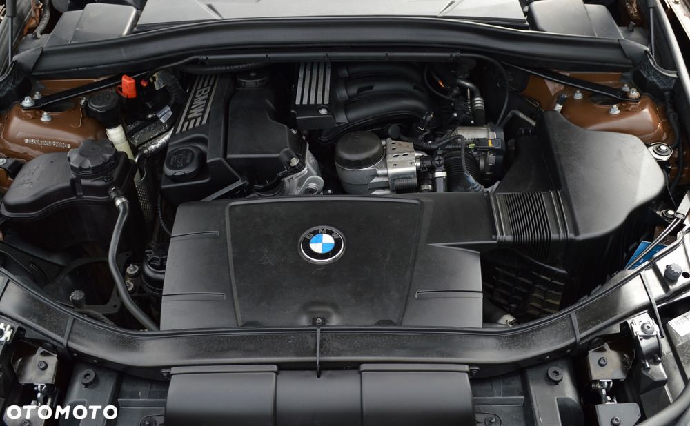 BMW X1 sDrive18i - 27