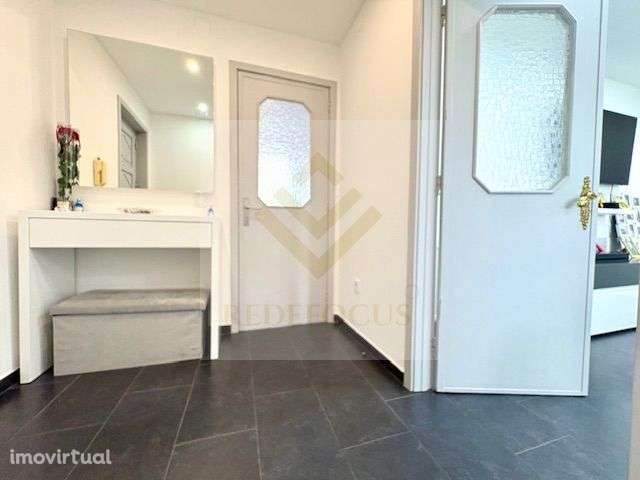 Apartamento T3 Renovado em Mozelos - Grande imagem: 2/26