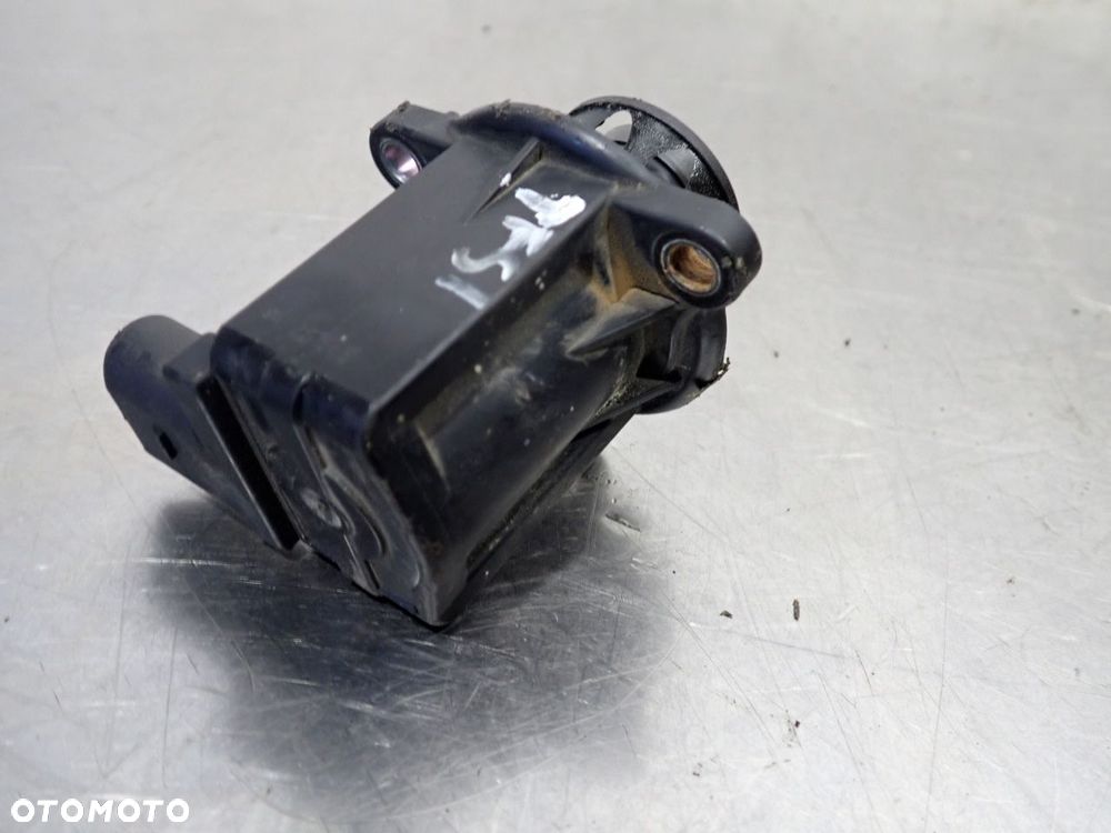 ZAWÓR TURBINY AUDI A4 B8 2.0 TFSI 06H145710D - 3