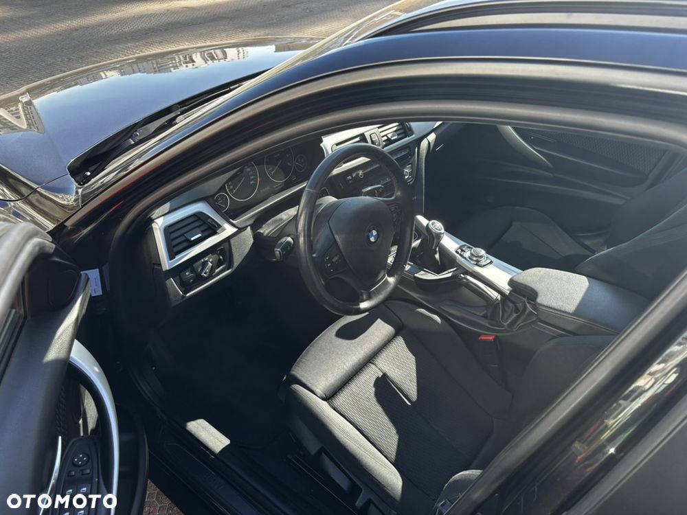 BMW Seria 3 318d - 9