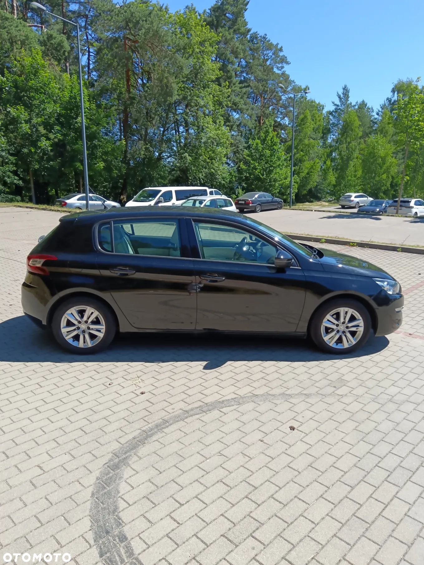 Peugeot 308 - 8