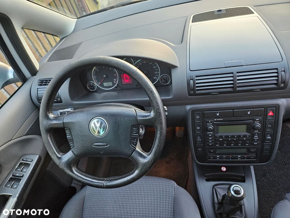Volkswagen Sharan 1.9 TDI 4Motion Comfortline - 6