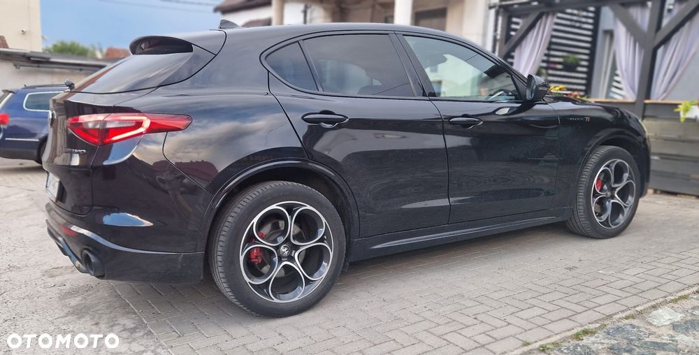 Alfa Romeo Stelvio 2.0 Turbo Veloce TI Q4 - 12