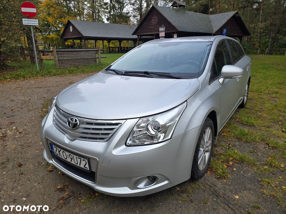 Toyota Avensis 2.0 D-4D - 1