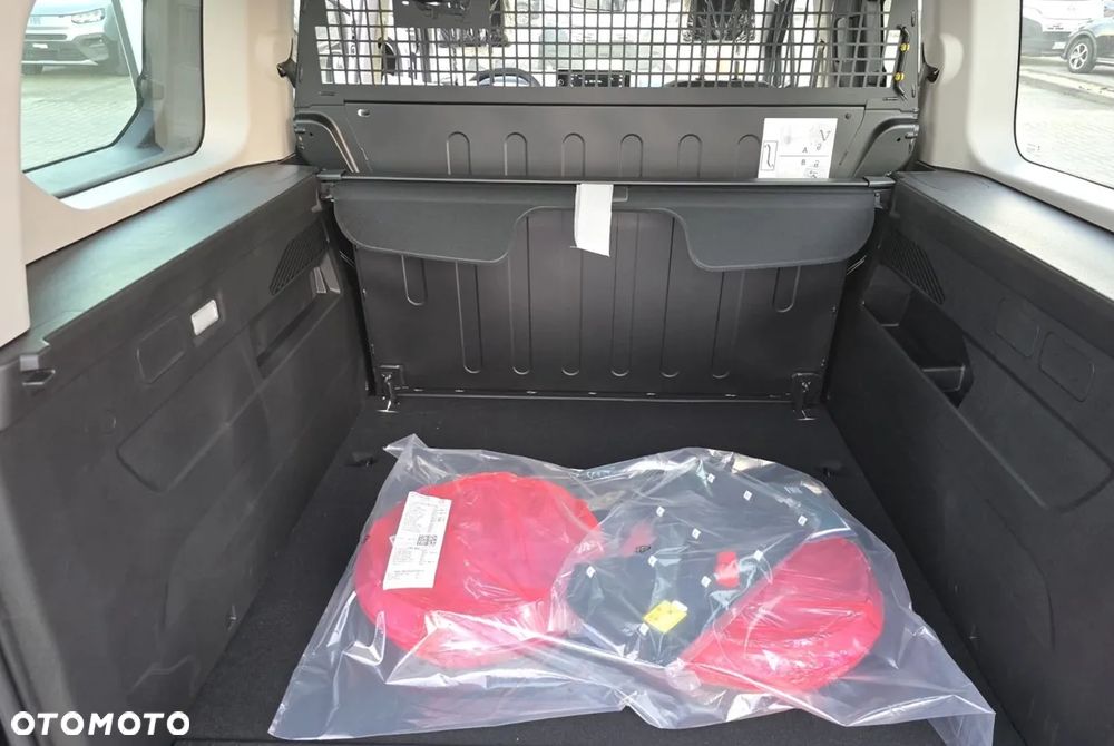 Fiat Doblo 1.5 BlueHDI S&S - 17