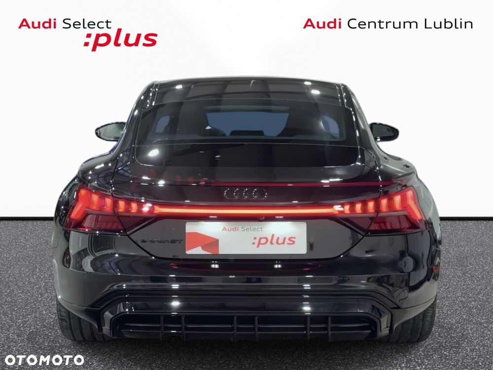 Audi e-tron GT - 7