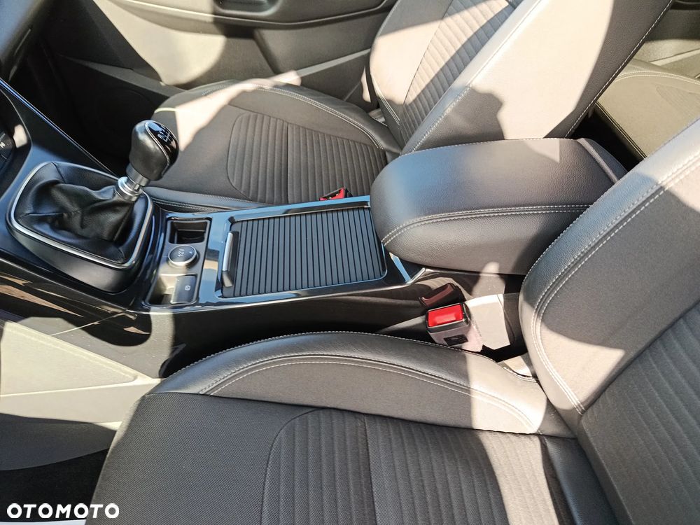 Ford Kuga - 29